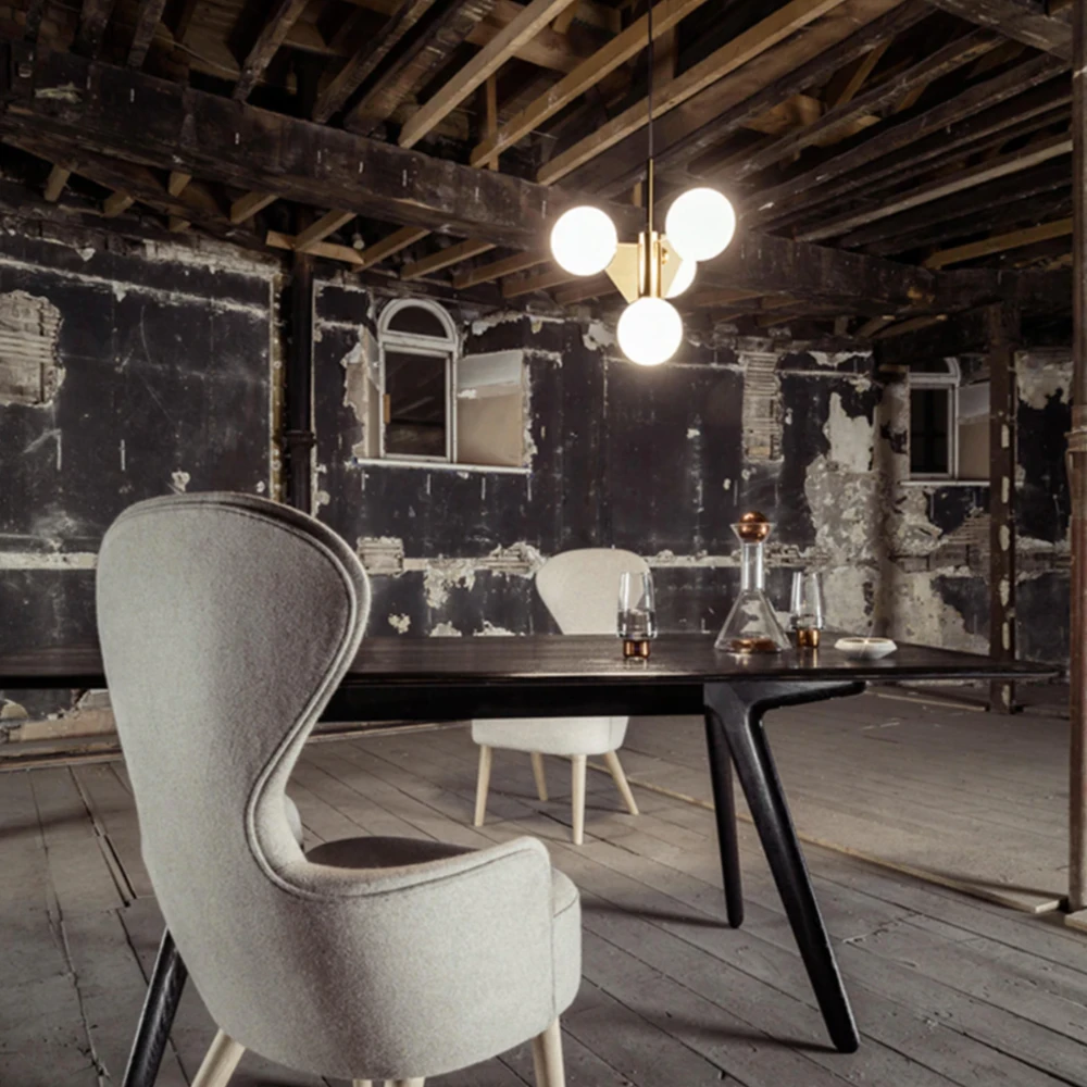 Lustre Moderne Pyramidale Doré Avec Globes En Verre Luxury Ariana 6 Lustre Moderne Pyramidale Doré Avec Globes En Verre Luxury Ariana – Image 4