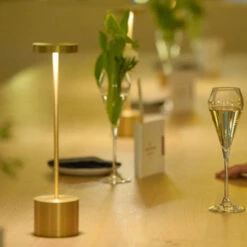 Lampe à Poser Moderne LED Portable Avec Batterie Kade -Lumeers Boutique H187be3e559224414aee1f2d8a610f693B