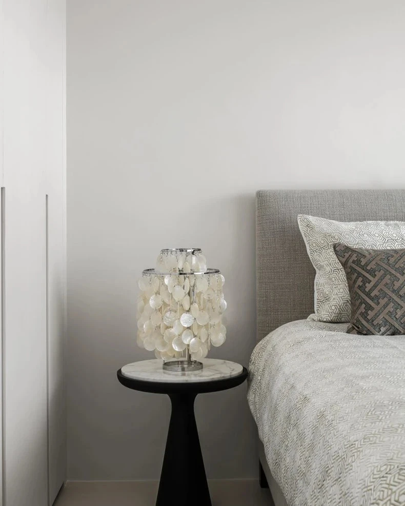 (80j - 5juin) Lampe à Poser Moderne LED Avec Plaques Nacrées Loredi 8 (80j - 5juin) Lampe à Poser Moderne LED Avec Plaques Nacrées Loredi – Image 6