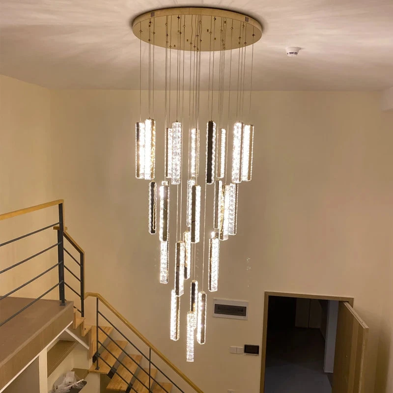 Lustre En Cristal Led Doré Pour éclairage Intérieur élégant Et Raffiné 5 Lustre En Cristal Led Doré Pour éclairage Intérieur élégant Et Raffiné – Image 3