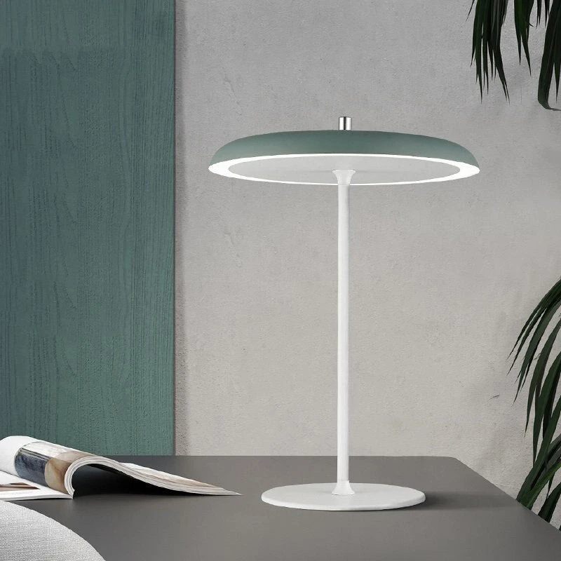 Lampe à Poser Design LED En Métal Avec Abat-jour Oval Leyra 4 Lampe à Poser Design LED En Métal Avec Abat-jour Oval Leyra – Image 2