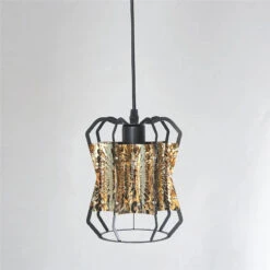 Suspension Nordique Créative Avec Abat-jour Doré Gravé 19 Suspension Nordique Créative Avec Abat-jour Doré Gravé -Lumeers Boutique S133836b54a644499ad803721784a64e1N 7e4658e3 16bf 4cc7 ae4d ab345a6eec41