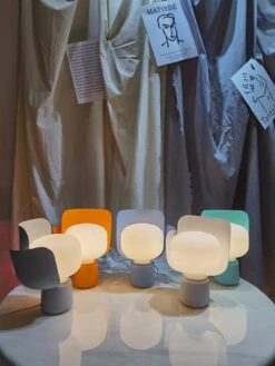 Lampe à Poser LED En Métal Coloré Krollet 22 Lampe à Poser LED En Métal Coloré Krollet -Lumeers Boutique S31a9c3b93f8248739b2461b540e0f506H