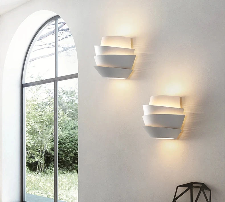 Applique Murale LED En Forme De Pomme De Pin En Métal Blanc 8 Applique Murale LED En Forme De Pomme De Pin En Métal Blanc – Image 6