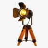 Lampe à Poser Projecteur Ajustable Sur Pied En Bois 2 Lampe à Poser Projecteur Ajustable Sur Pied En Bois -Lumeers Boutique lampe a poser projecteur ajustable sur pied en bois 472c3a34 3e29 4328 a759 19a9c3de23d0