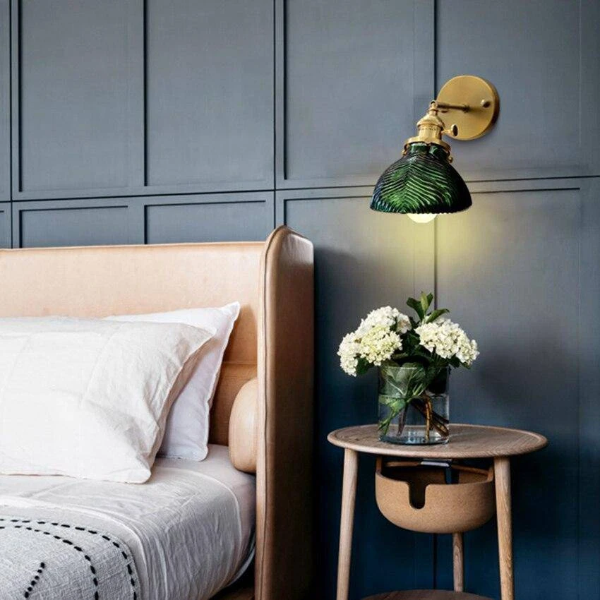 Applique Murale Design LED Dorée Avec Bras Rétro Et Abat-jour En Verre émeraude 4 Applique Murale Design LED Dorée Avec Bras Rétro Et Abat-jour En Verre émeraude – Image 2