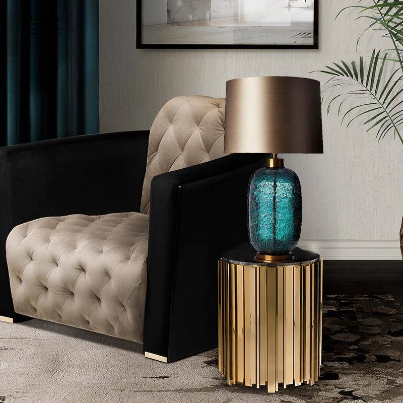 Lampe à Poser Design LED En Verre à Motifs Avec Abat-jour Métal 5 Lampe à Poser Design LED En Verre à Motifs Avec Abat-jour Métal – Image 3