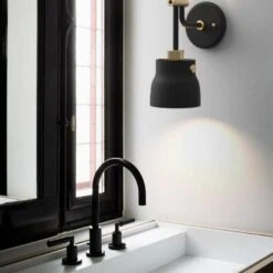 Applique Murale Design LED Avec Abat-jour Arrondi En Métal Mat 12 Applique Murale Design LED Avec Abat-jour Arrondi En Métal Mat -Lumeers Boutique product image 1618771342 5ead2a02 227f 4e75 b5a1 2b8ddeab49f9