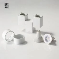 Spot Moderne Avec Double LED En Aluminium Blanc -Lumeers Boutique product image 1640220942 6194838b e806 4e53 9f1c 9679852916ba