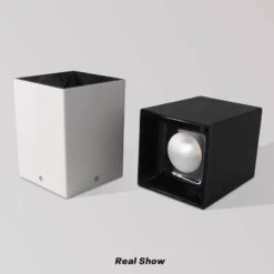 Spot Moderne LED En Cube Noir Ou Blanc -Lumeers Boutique product image 1640221090 04f9af03 0bc5 4672 8dce 632571e2770c