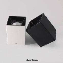 Spot Moderne LED En Cube Noir Ou Blanc -Lumeers Boutique product image 1640221092 7f556142 1965 4907 8ab6 4cd225eec514