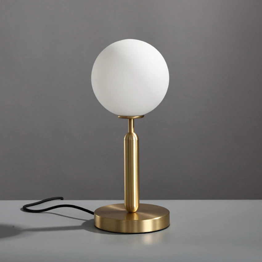 Lampe à Poser Avec Lumière Ronde Et Base Dorée Ivy 9 Lampe à Poser Avec Lumière Ronde Et Base Dorée Ivy – Image 7