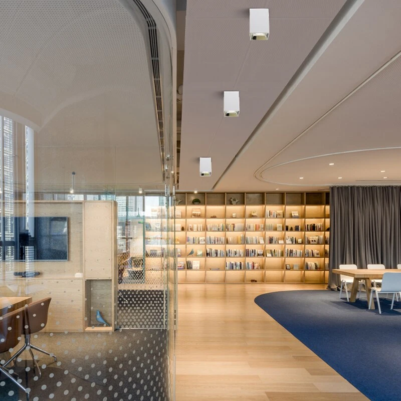 Spot Moderne LED Cubique Et Métallique Elma 4 Spot Moderne LED Cubique Et Métallique Elma – Image 2