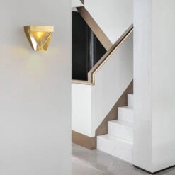 Applique Murale Moderne En Forme De Pyramide Luxury Jarrett -Lumeers Boutique product image 1891444529