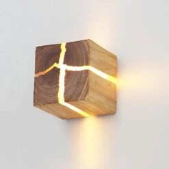 Applique Murale Scandinave LED Cube En Bois Lymena -Lumeers Boutique product image 1937237077