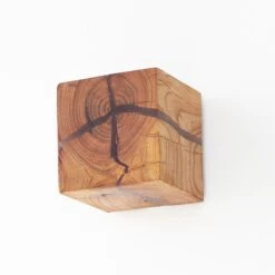 Applique Murale Scandinave LED Cube En Bois Lymena -Lumeers Boutique product image 1937237078