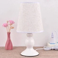 Lampe De Chevet Blanche Avec Abat-jour En Tissu Avec Papillon Et Fleurs 17 Lampe De Chevet Blanche Avec Abat-jour En Tissu Avec Papillon Et Fleurs -Lumeers Boutique product image 398784785 9c125109 60cc 4f52 8cc0 992f204066f3