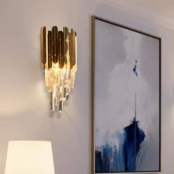 Applique Doré En Cristal Moderne -Lumeers Boutique product image 948266845 d331872a 20f9 42d6 9fdf b07b523c0eac